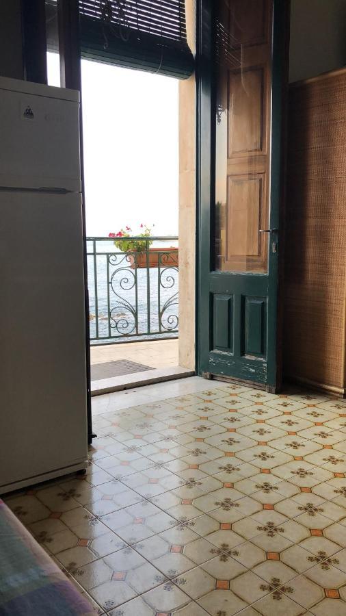 Hostel Beach House Giardini Naxos Exterior photo