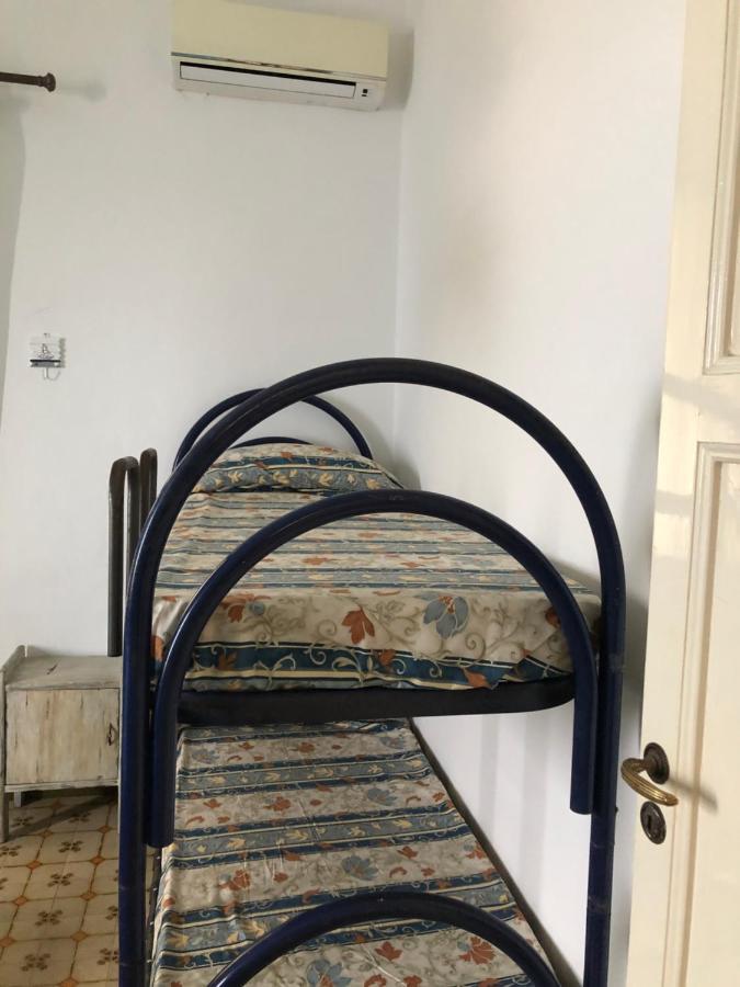 Hostel Beach House Giardini Naxos Exterior photo
