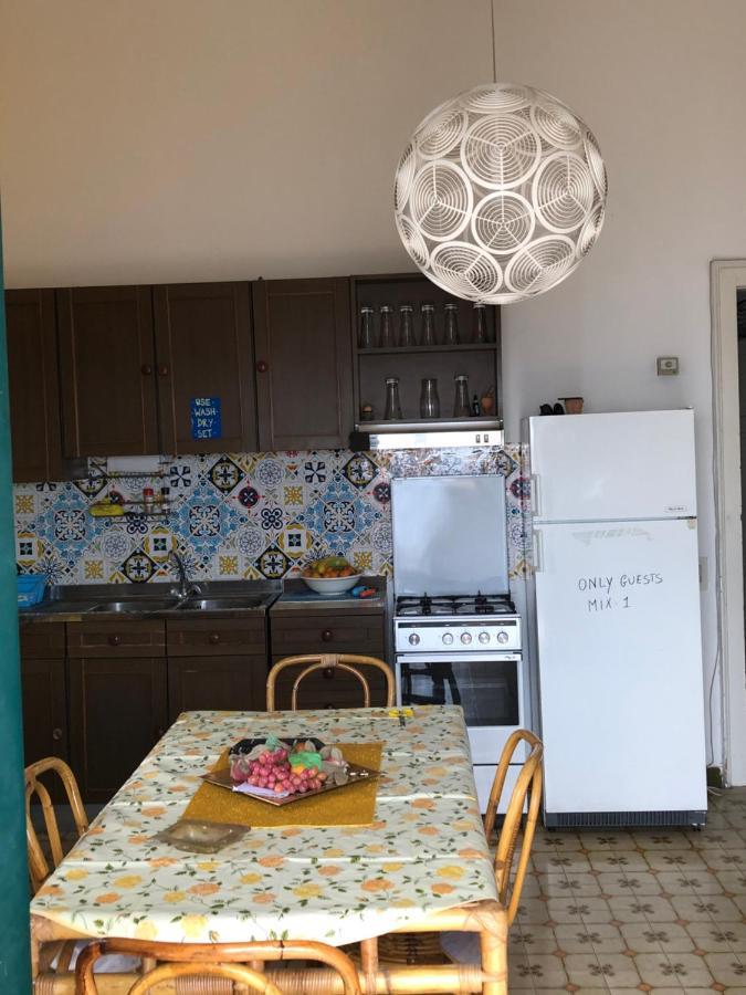 Hostel Beach House Giardini Naxos Exterior photo
